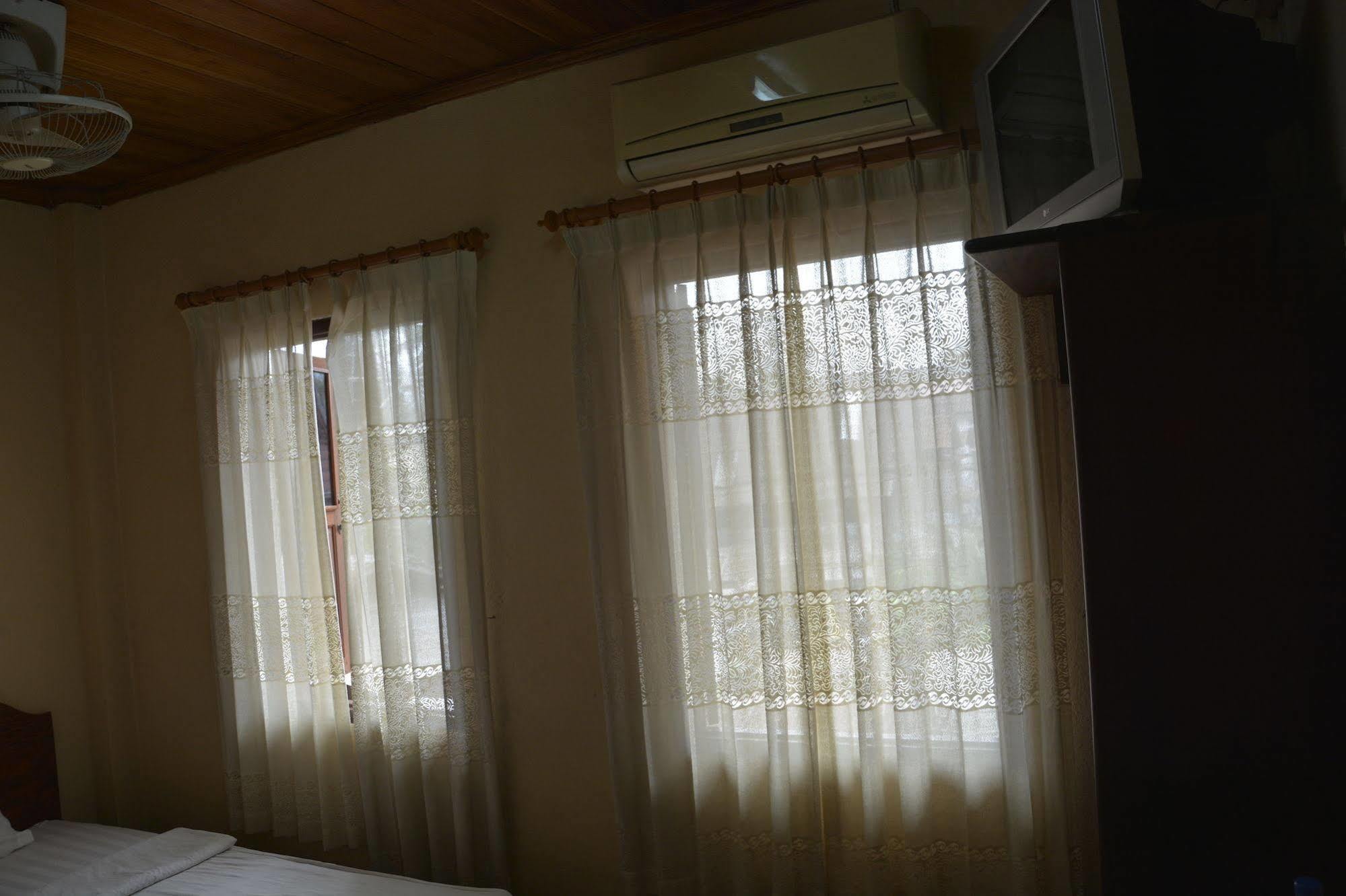 Silikhane Guesthouse ルアンパバーン エクステリア 写真