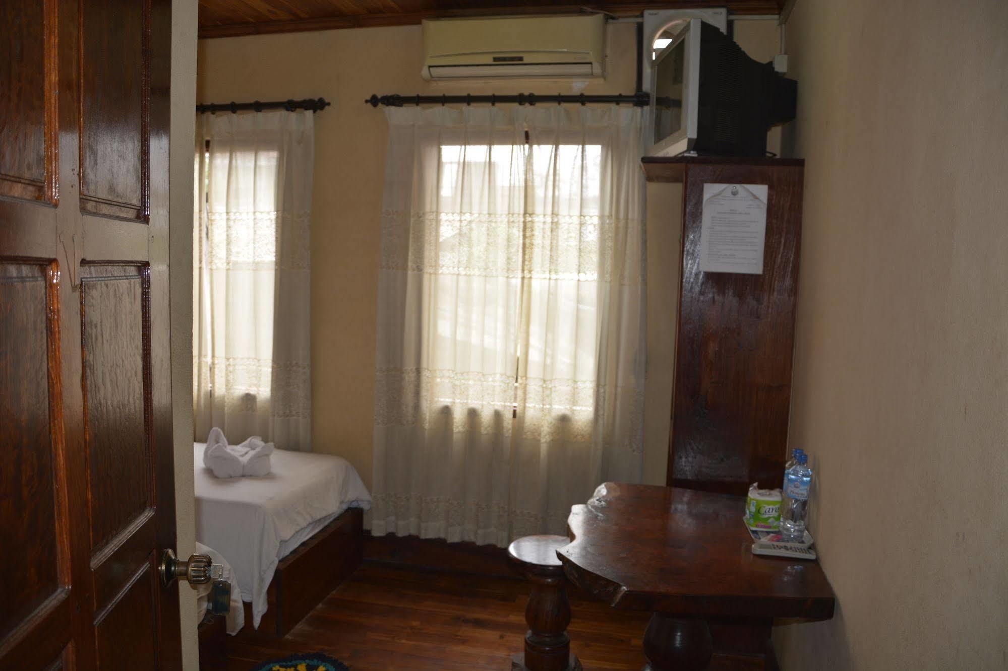 Silikhane Guesthouse ルアンパバーン エクステリア 写真
