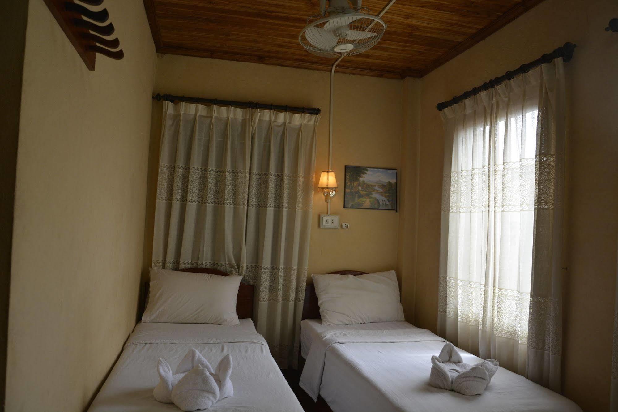 Silikhane Guesthouse ルアンパバーン エクステリア 写真