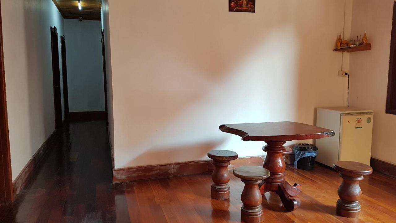 Silikhane Guesthouse ルアンパバーン エクステリア 写真