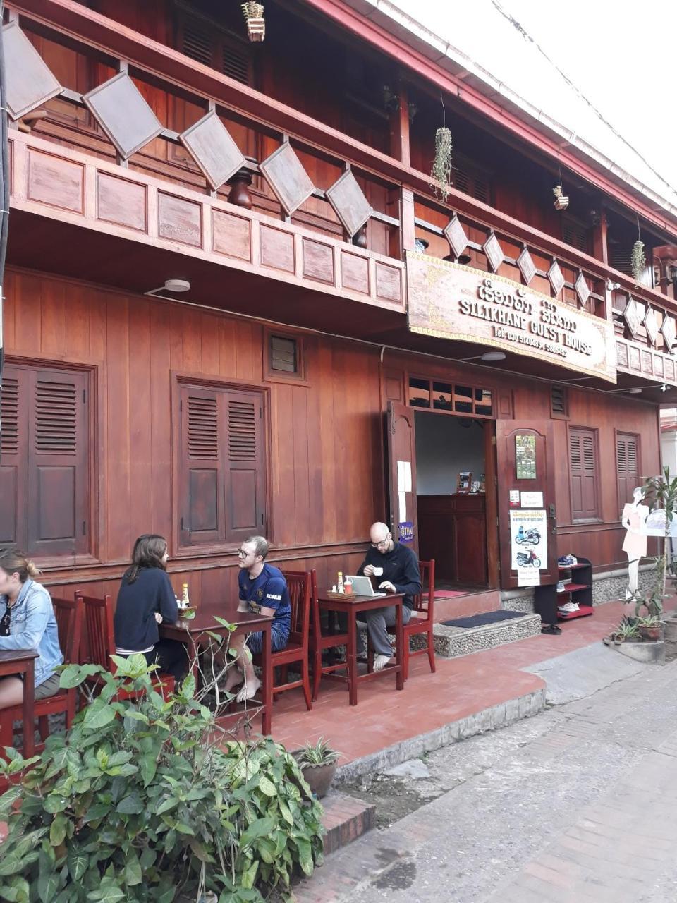 Silikhane Guesthouse ルアンパバーン エクステリア 写真