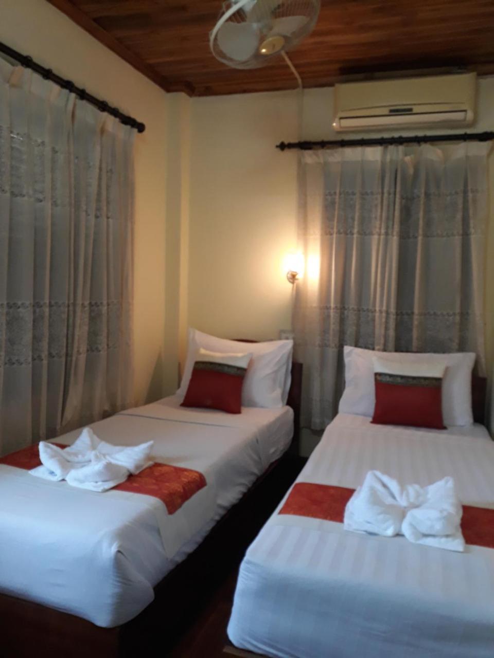Silikhane Guesthouse ルアンパバーン エクステリア 写真