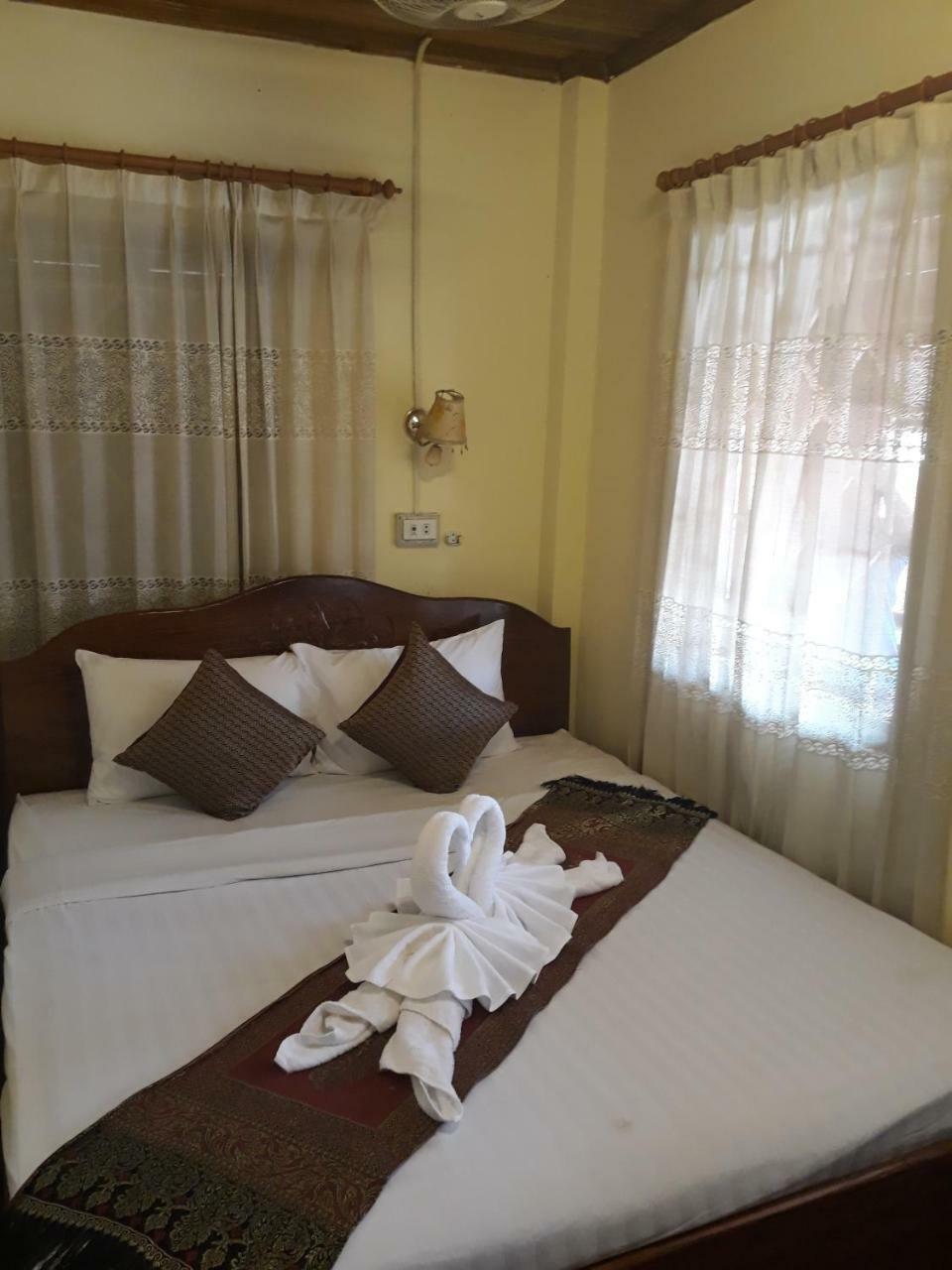 Silikhane Guesthouse ルアンパバーン エクステリア 写真