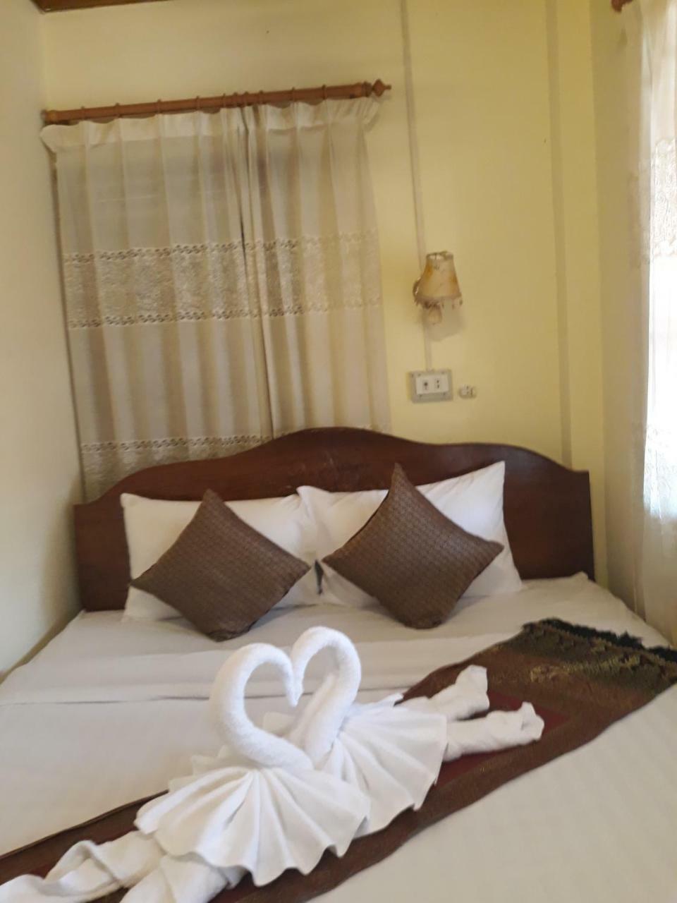 Silikhane Guesthouse ルアンパバーン エクステリア 写真
